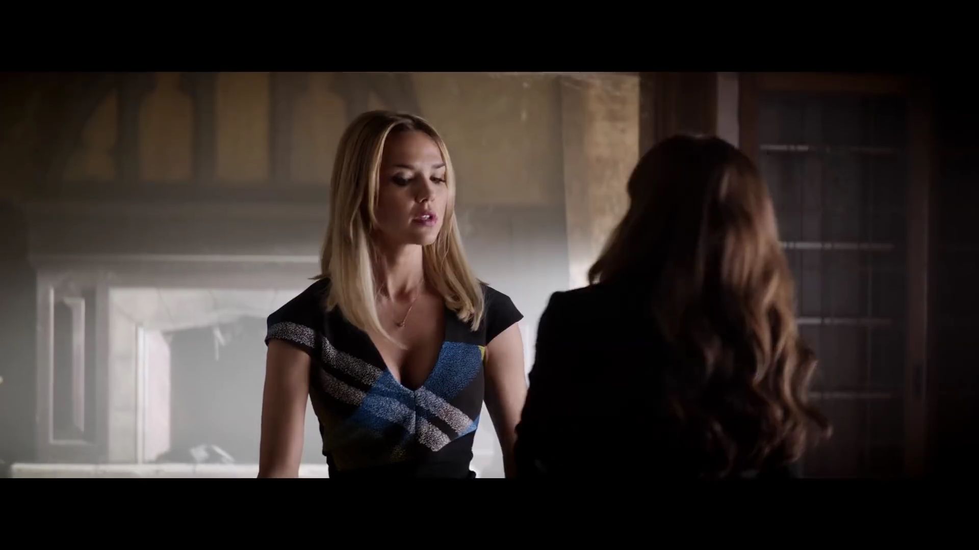 FiftyShadesTrailer1_135.jpg