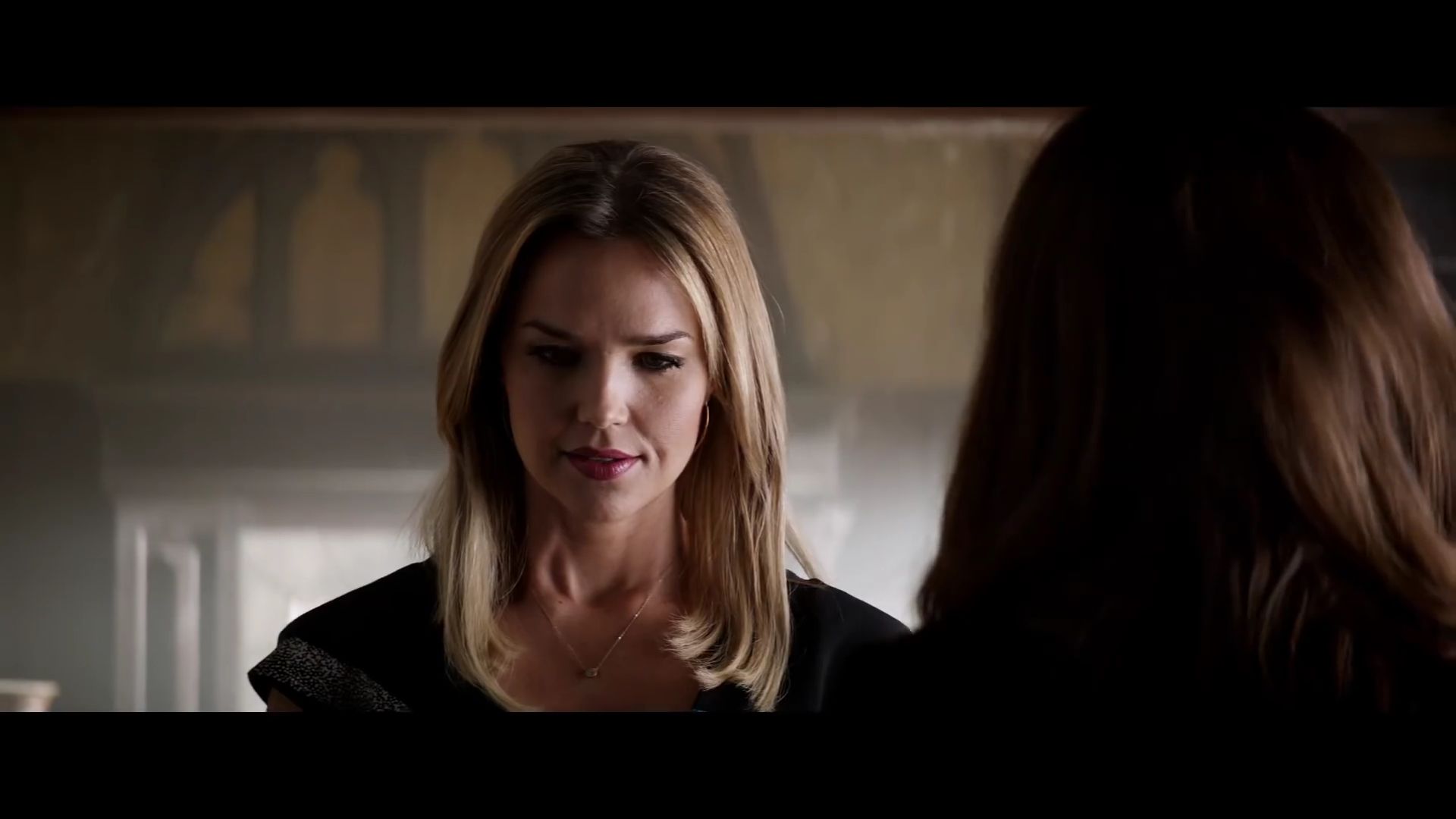 FiftyShadesTrailer1_156.jpg
