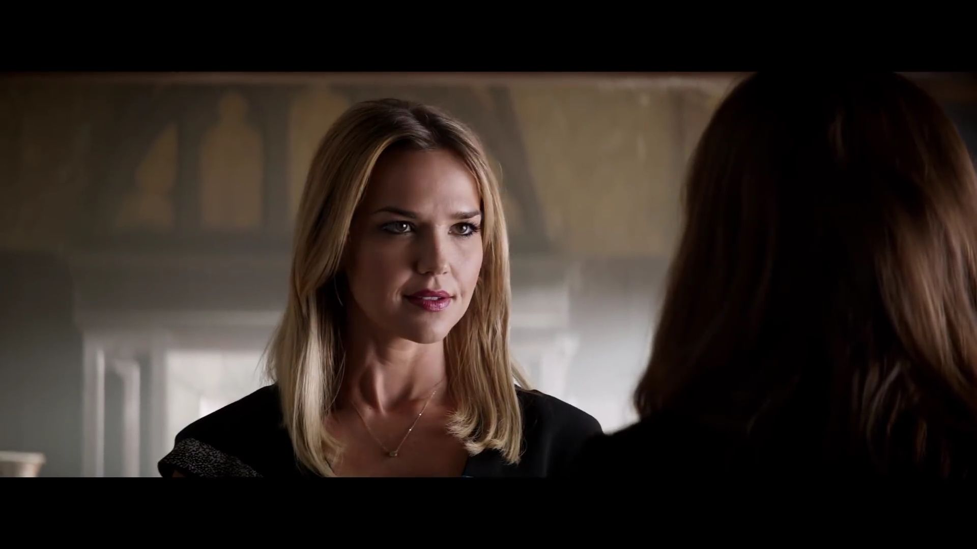 FiftyShadesTrailer1_171.jpg