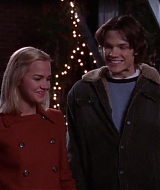 Filename=GilmoreGirls-S03E17_16.jpg
Filesize=69KiB
Dimensions=1280x718
Date added=Jan 04, 2022 GilmoreGirls-S03E17_16.jpg