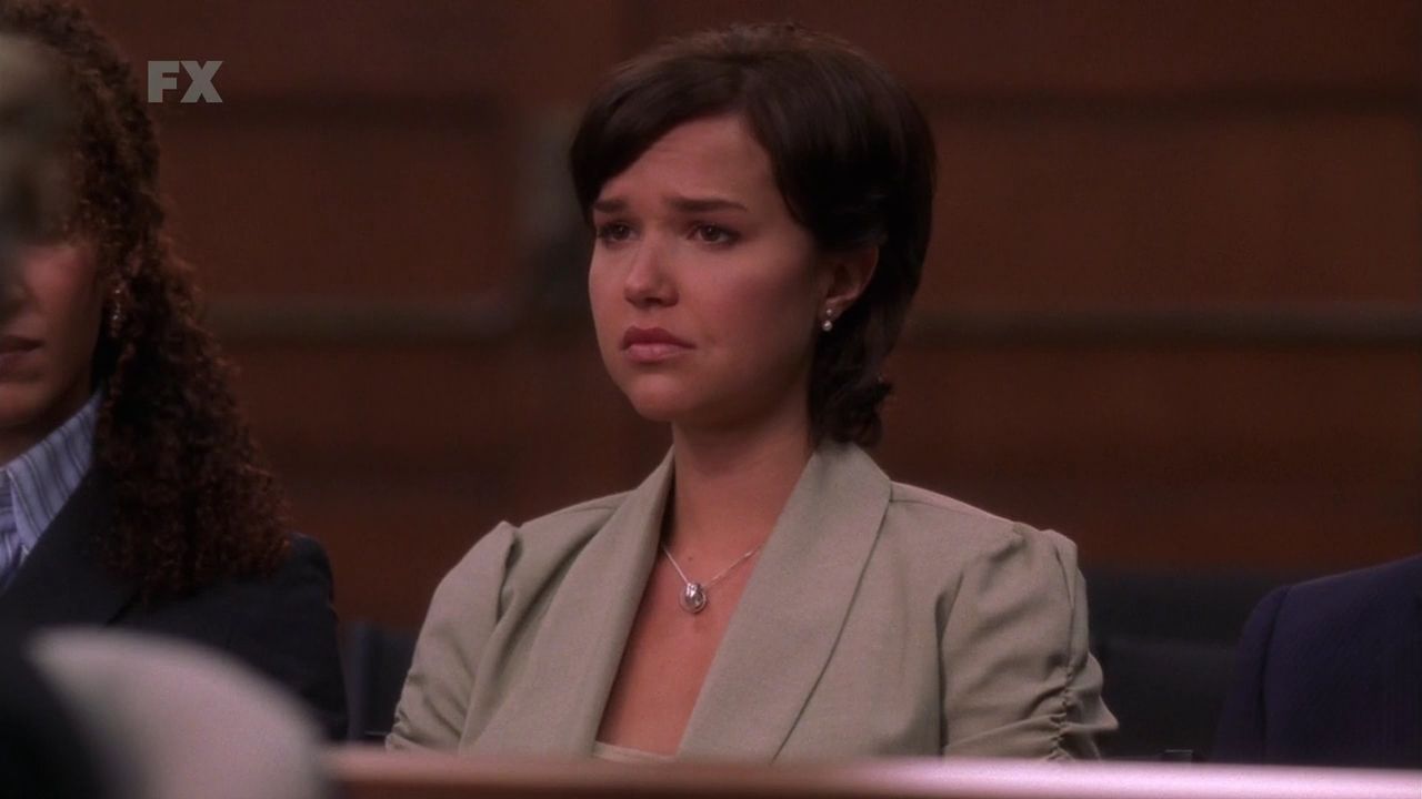 SharkS01E05-255.jpg
