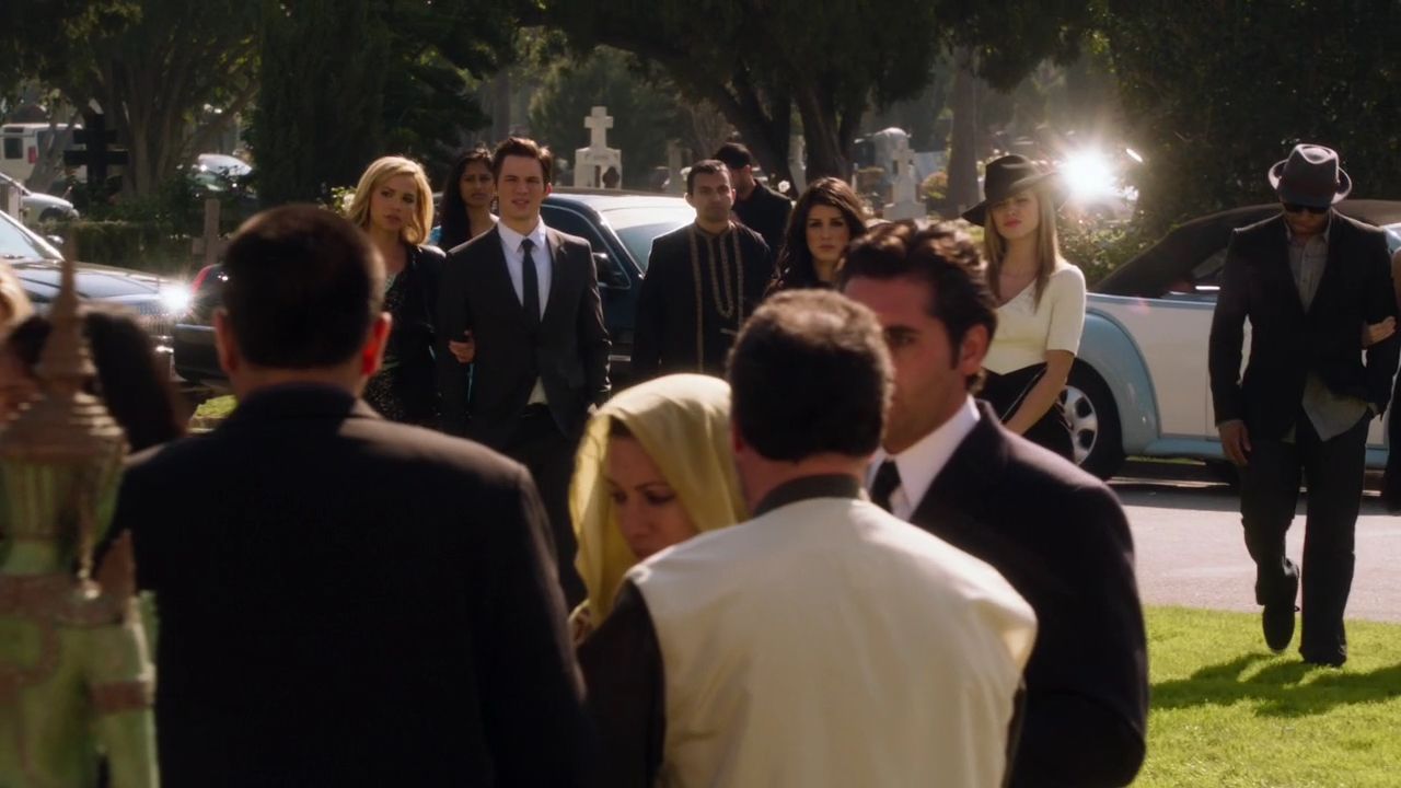 90210-S04E20-046.jpg