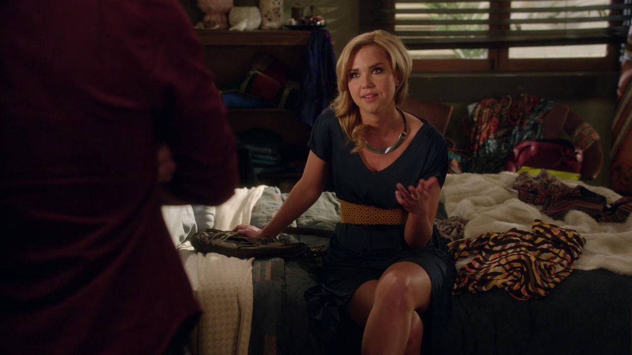 90210-S04E20-219.jpg