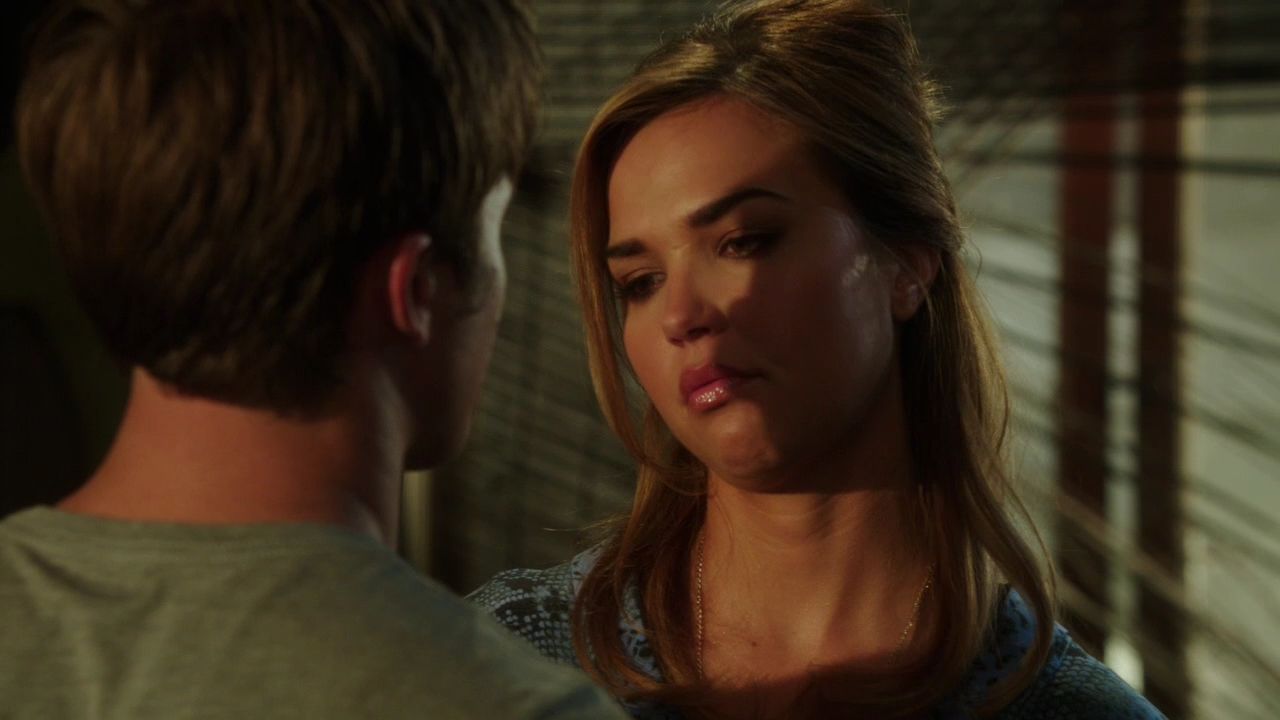 90210-S05E02-057.jpg