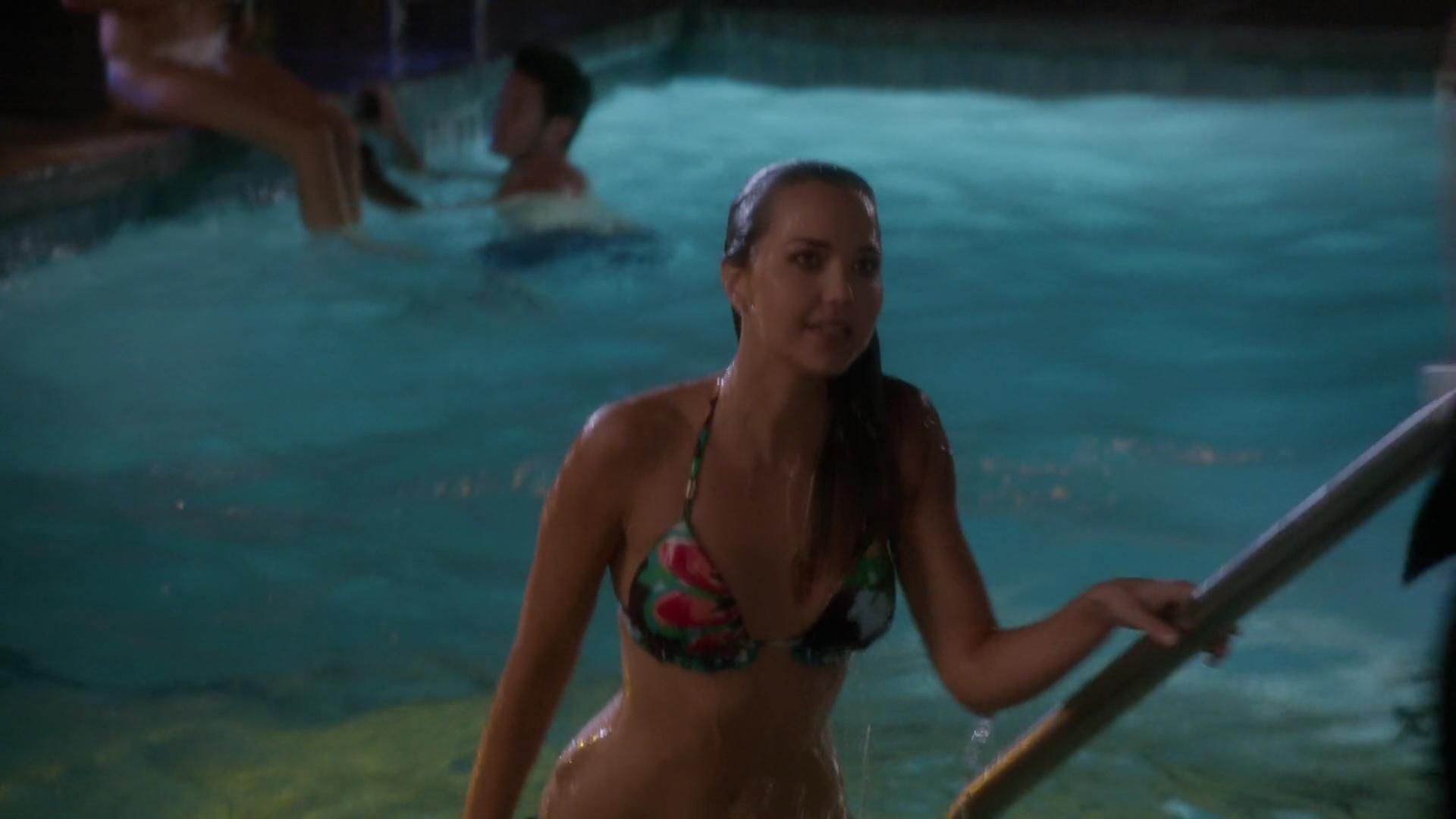 90210-S05E08-026.jpg
