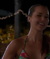 90210-S05E08-030.jpg