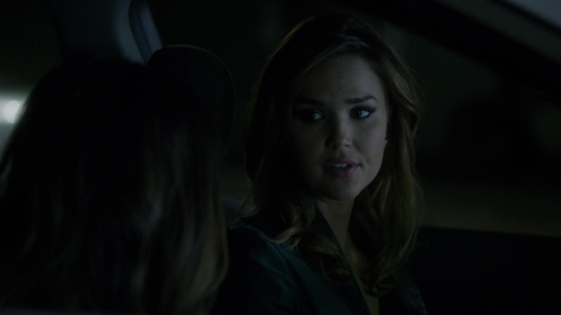 90210-S05E10-101.jpg