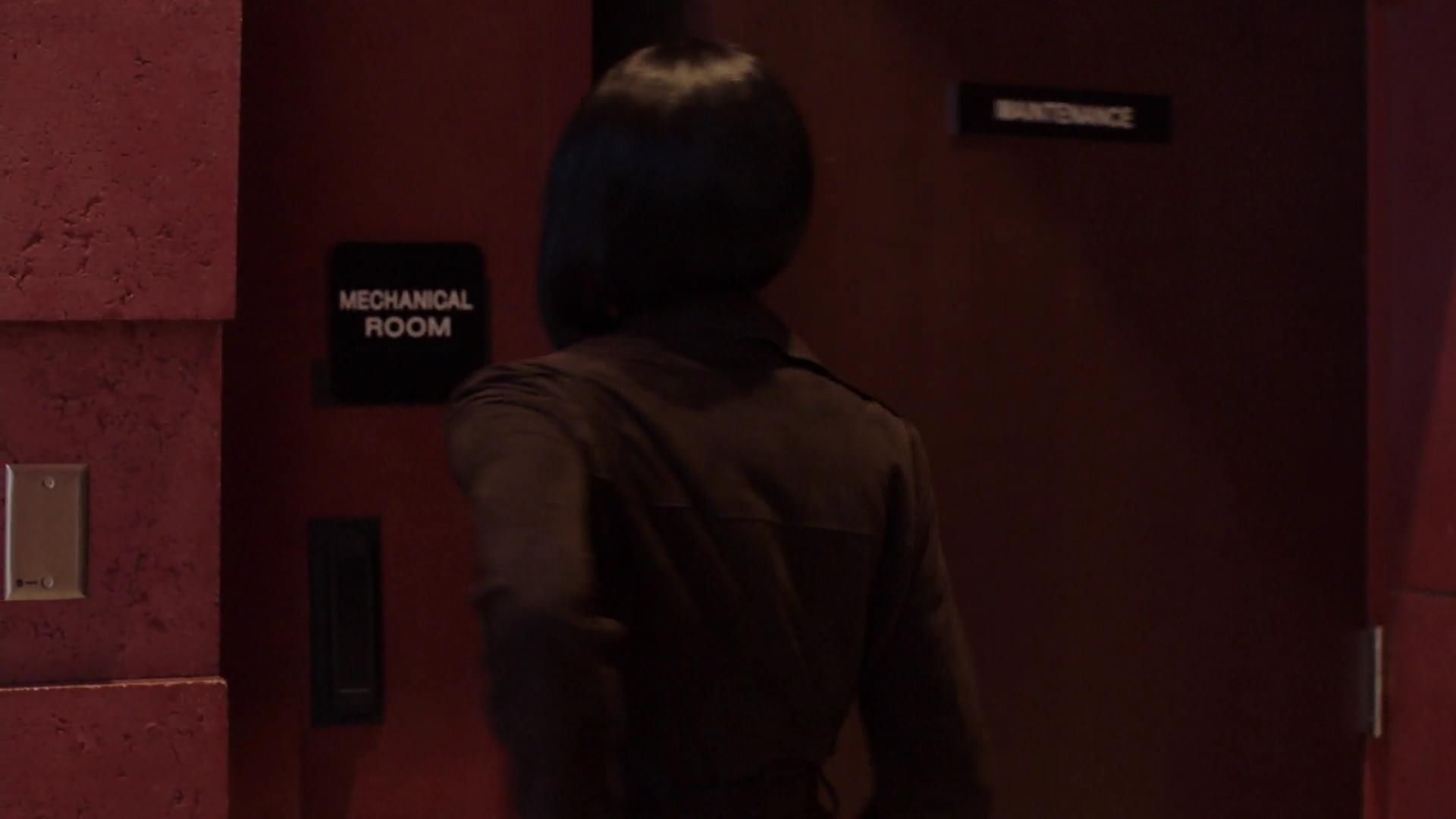 MidnightTexasS01E04-046.jpg