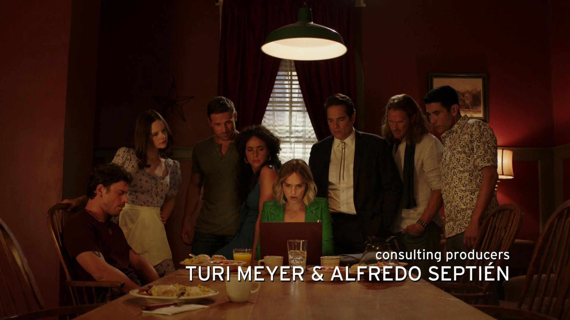 MidnightTexas-S02E01-043.jpg