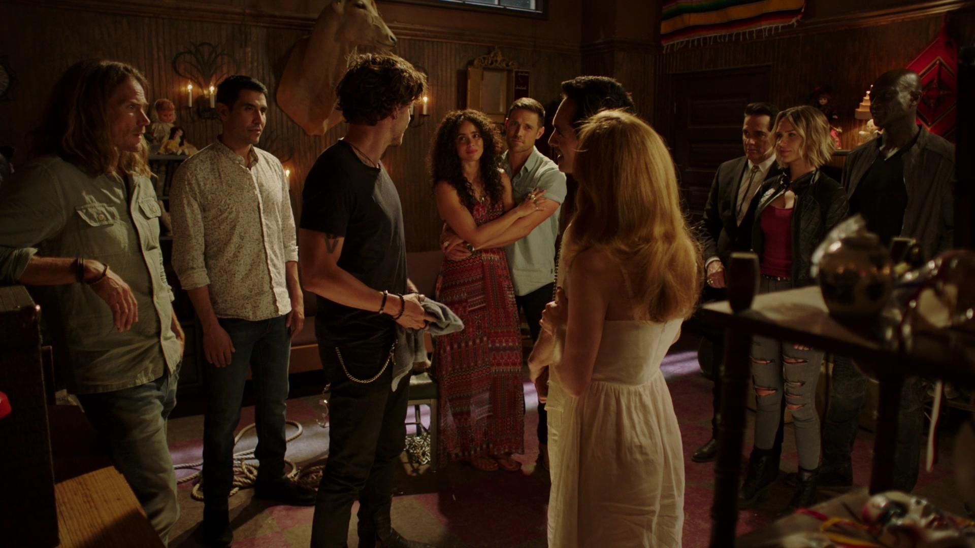 MidnightTexas-S02E01-297.jpg