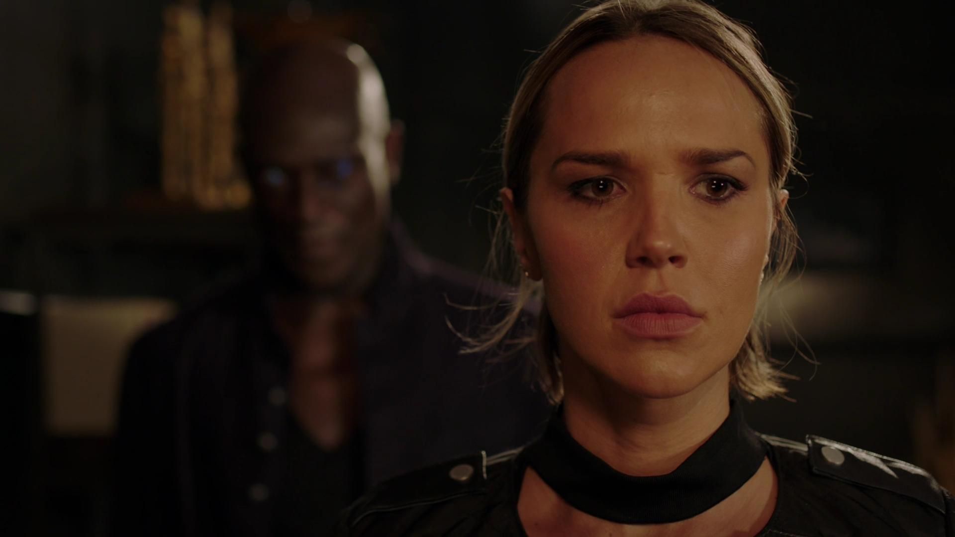 MidnightTexas-S02E02-255.jpg