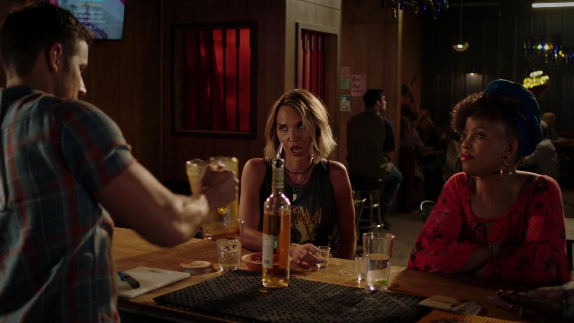 MidnightTexas-S02E03-073.jpg