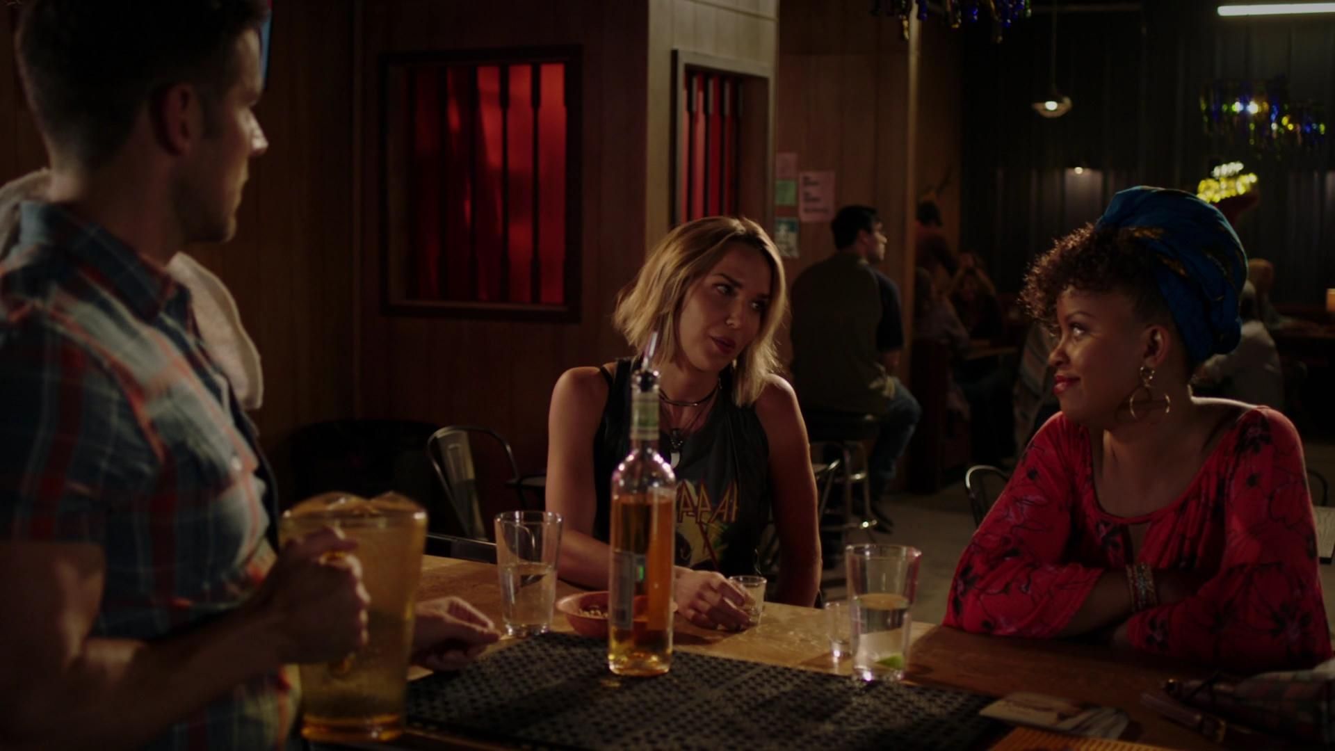 MidnightTexas-S02E03-074.jpg