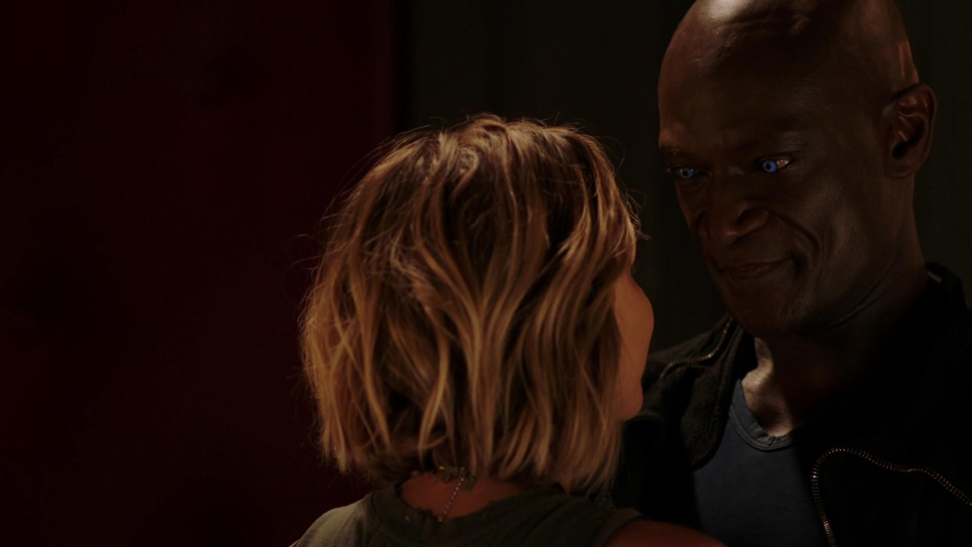 MidnightTexas-S02E03-199.jpg