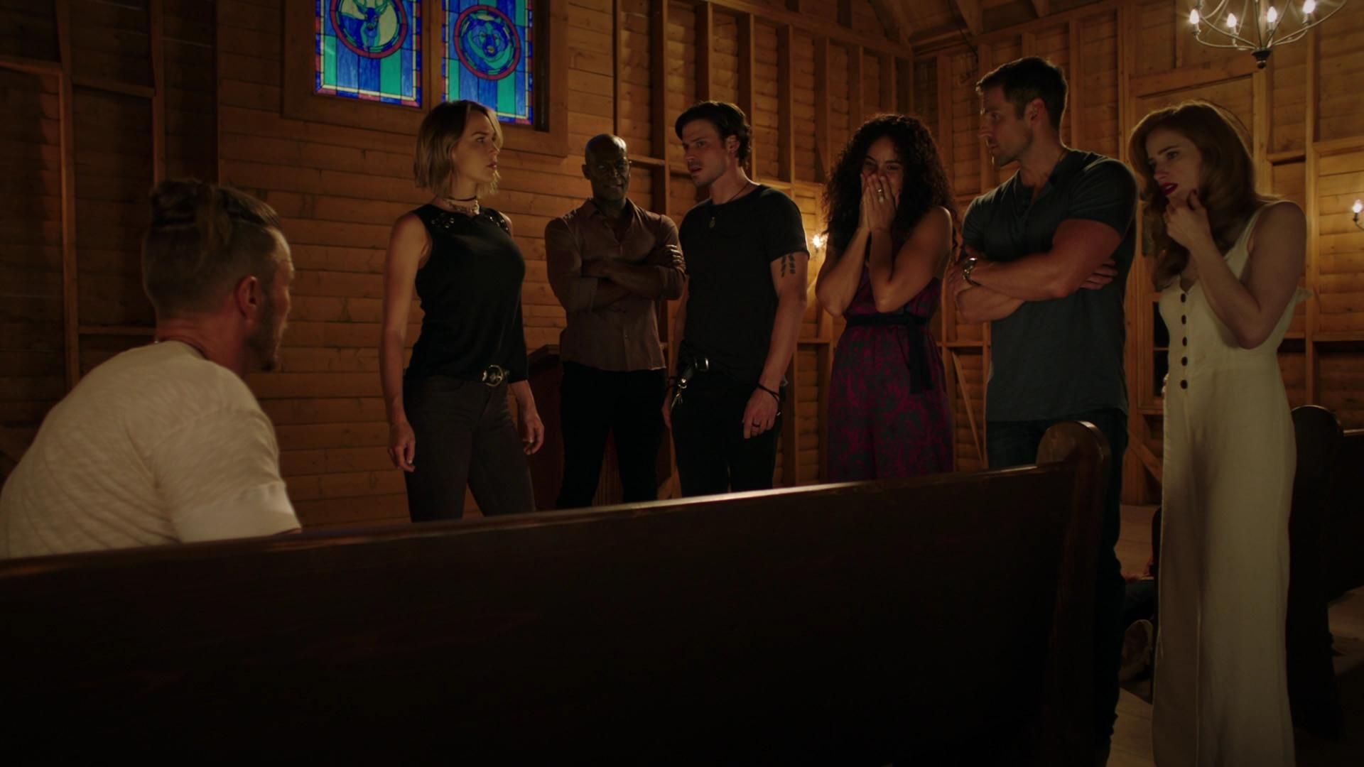 MidnightTexas-S02E04-042.jpg