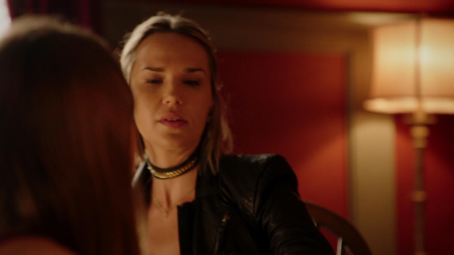 MidnightTexas-S02E04-276.jpg
