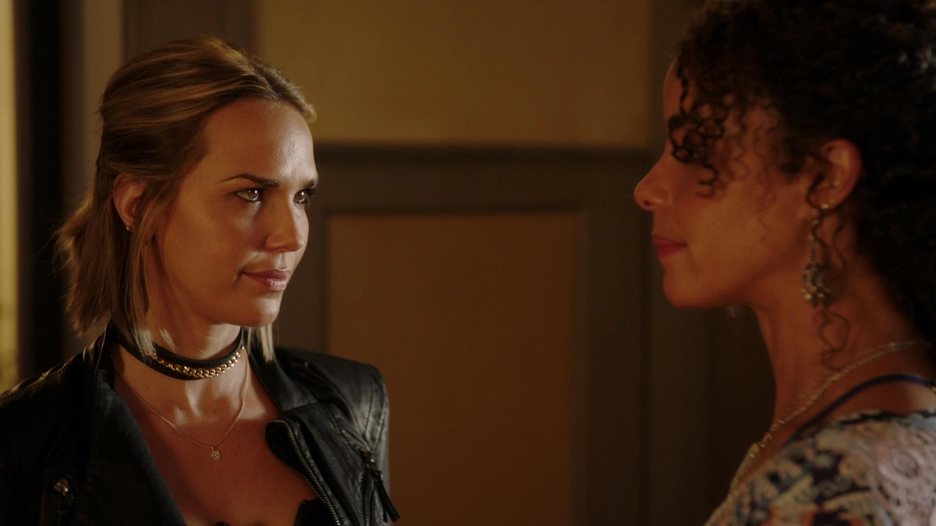 MidnightTexas-S02E04-295.jpg