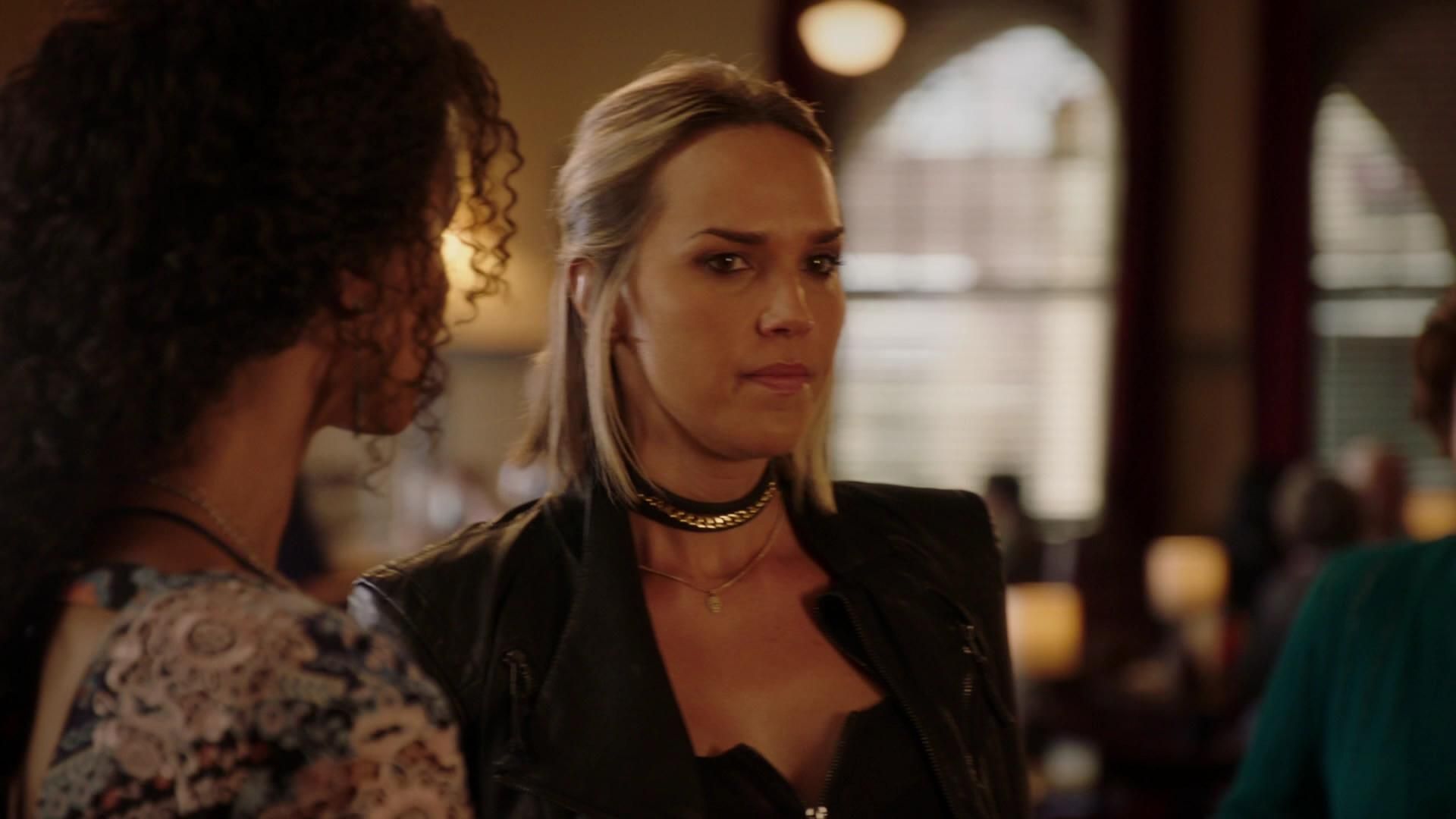 MidnightTexas-S02E04-303.jpg