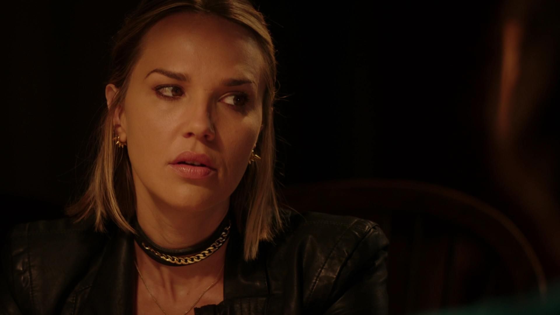 MidnightTexas-S02E04-334.jpg