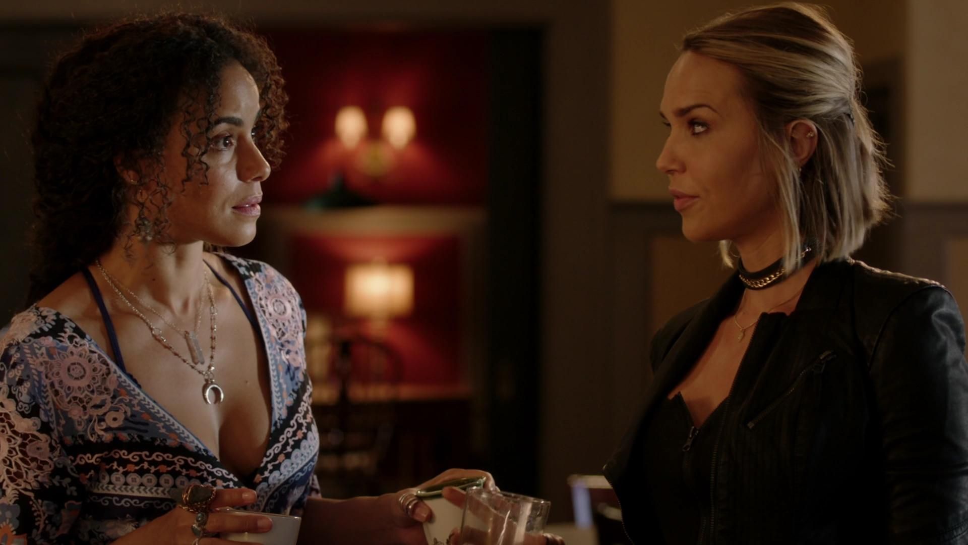 MidnightTexas-S02E04-363.jpg