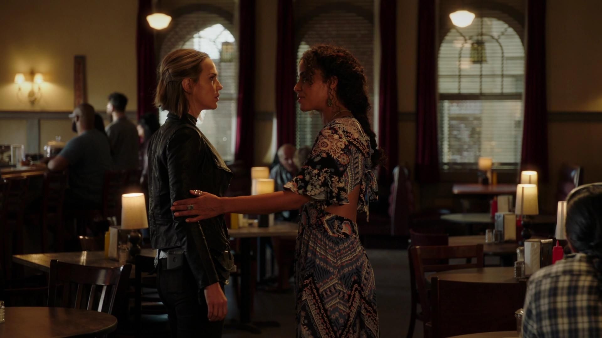 MidnightTexas-S02E04-383.jpg