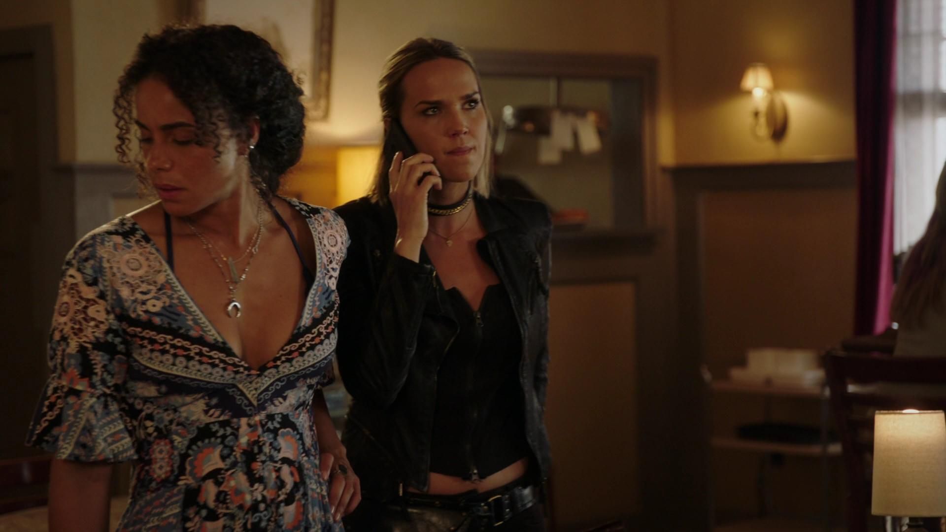 MidnightTexas-S02E04-396.jpg