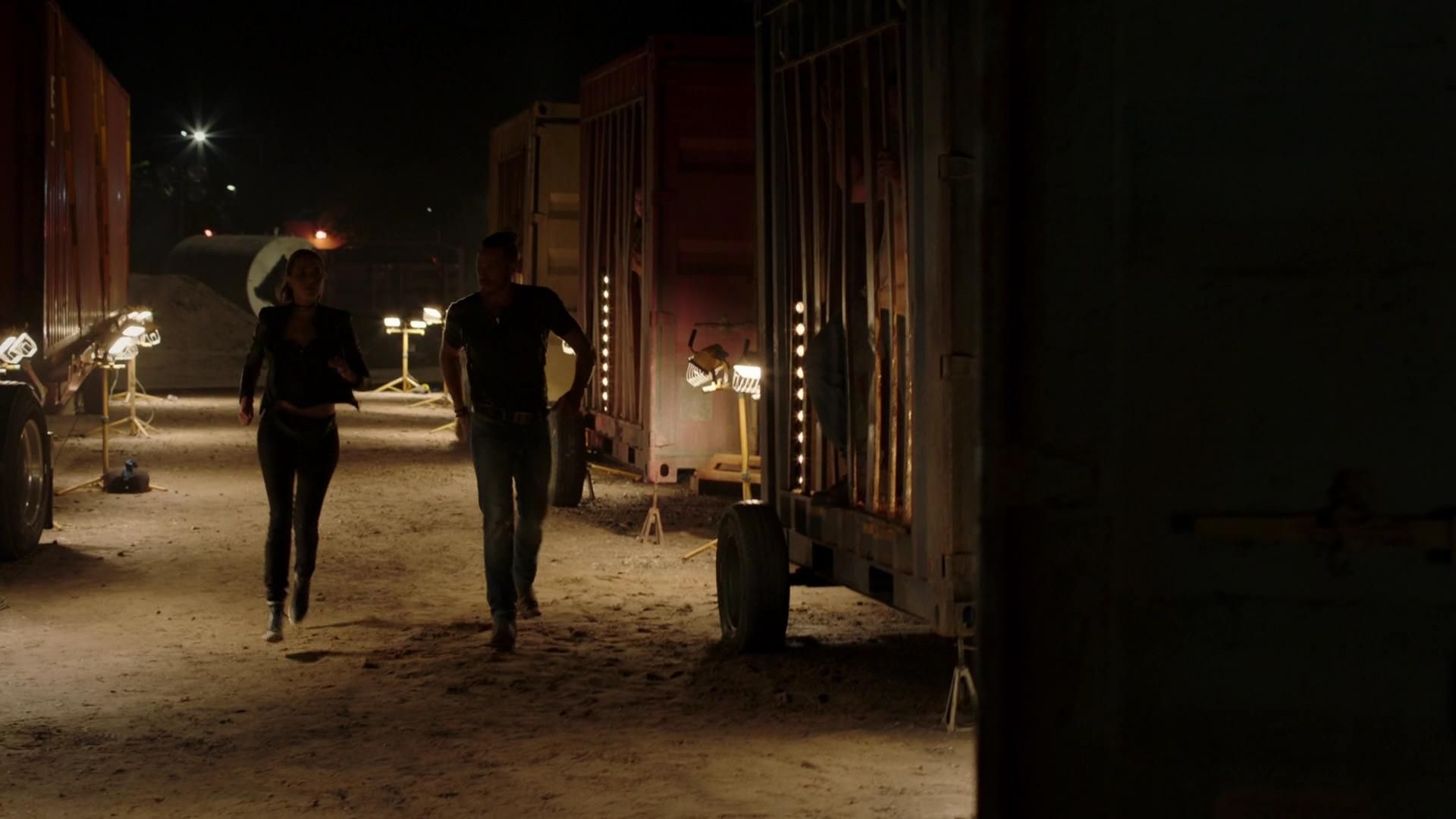 MidnightTexas-S02E04-420.jpg