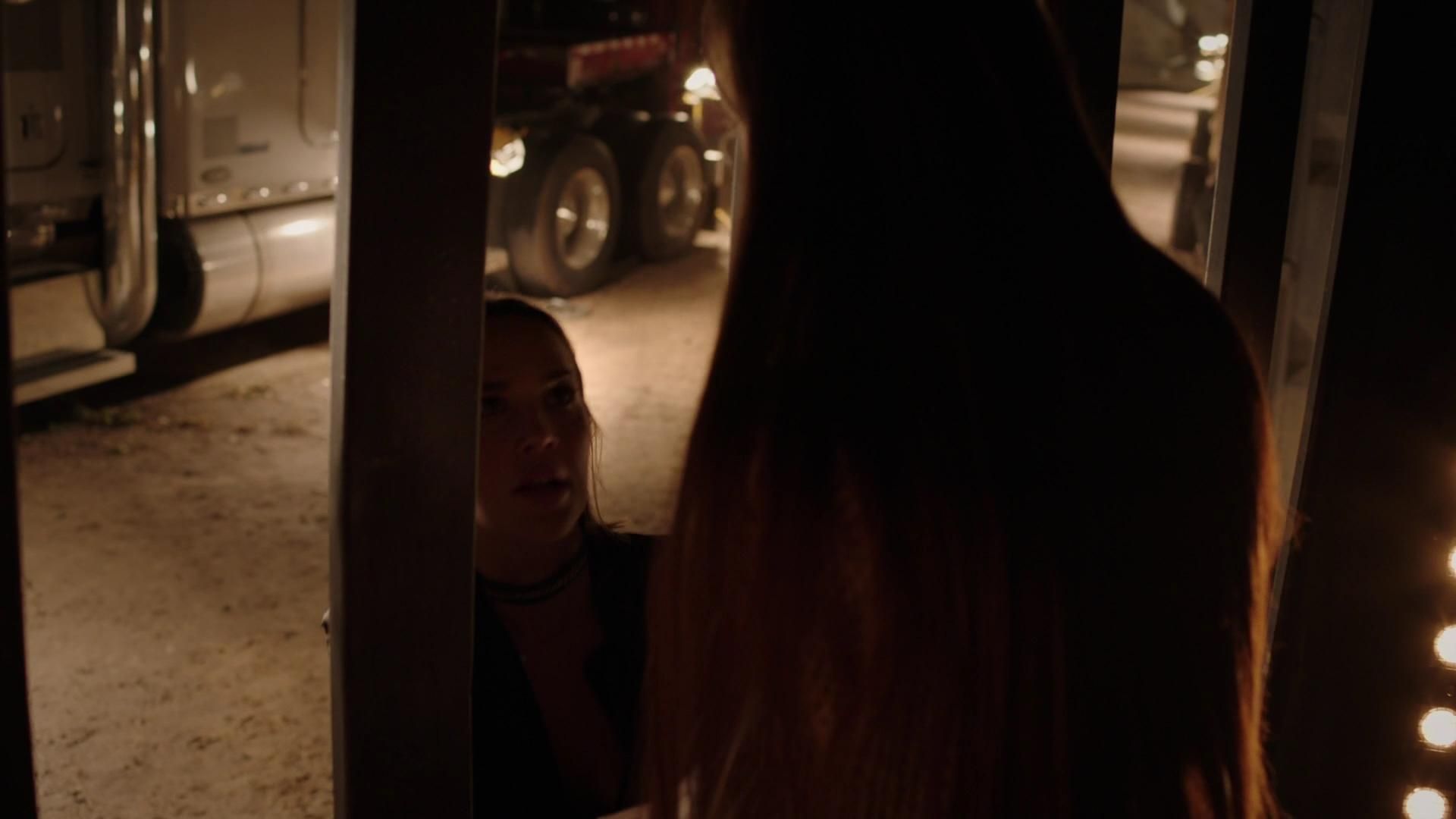 MidnightTexas-S02E04-424.jpg