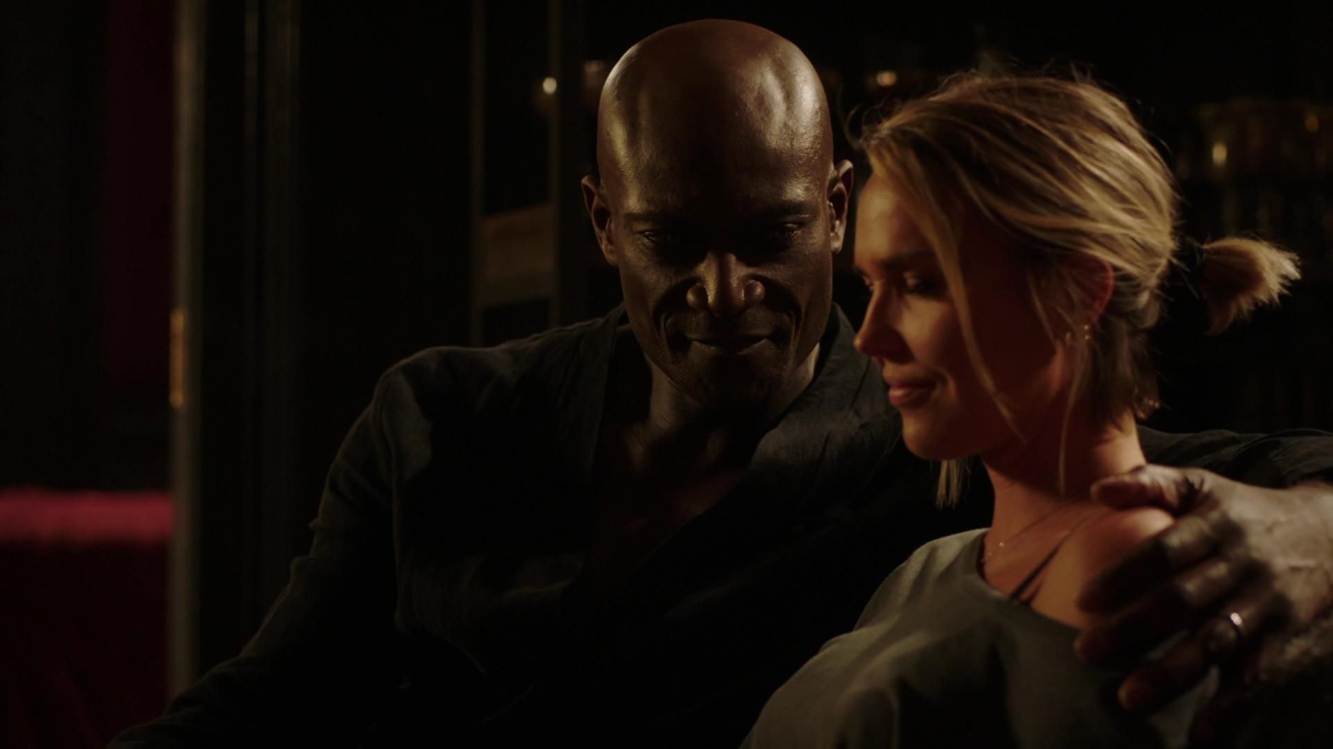 MidnightTexas-S02E04-523.jpg