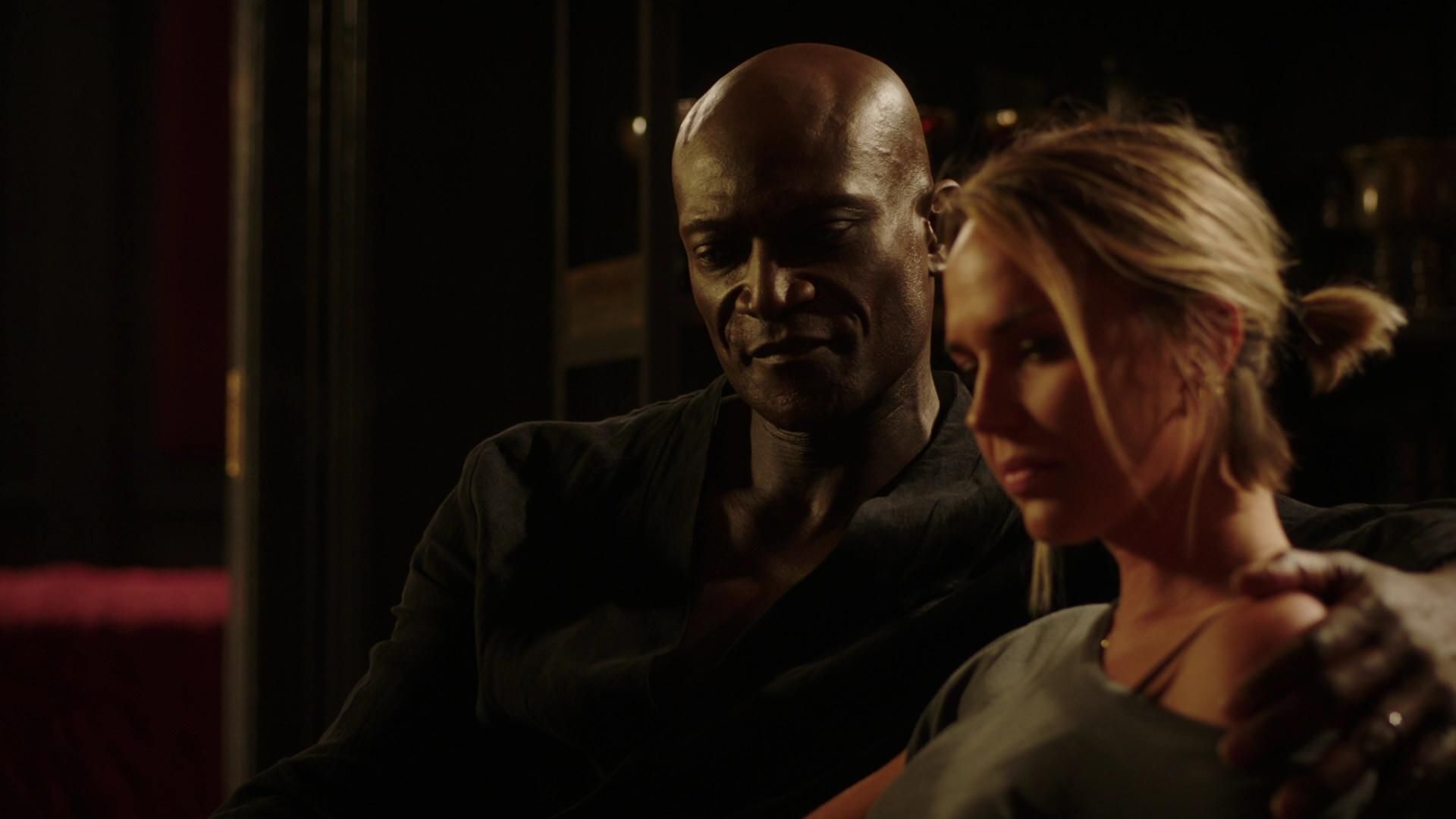 MidnightTexas-S02E04-531.jpg