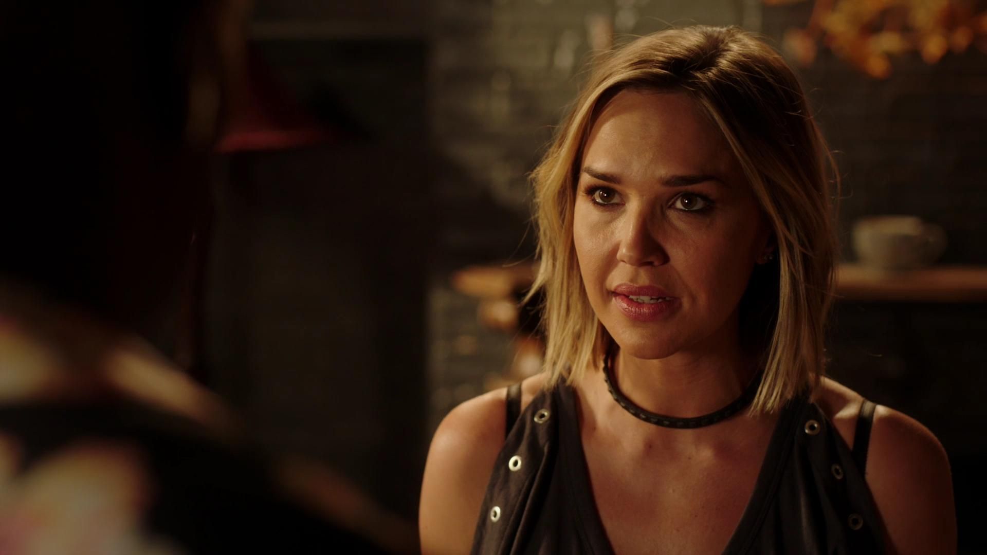 MidnightTexas-S02E05-108.jpg