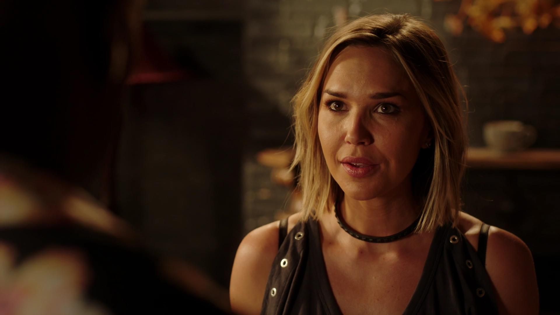 MidnightTexas-S02E05-109.jpg