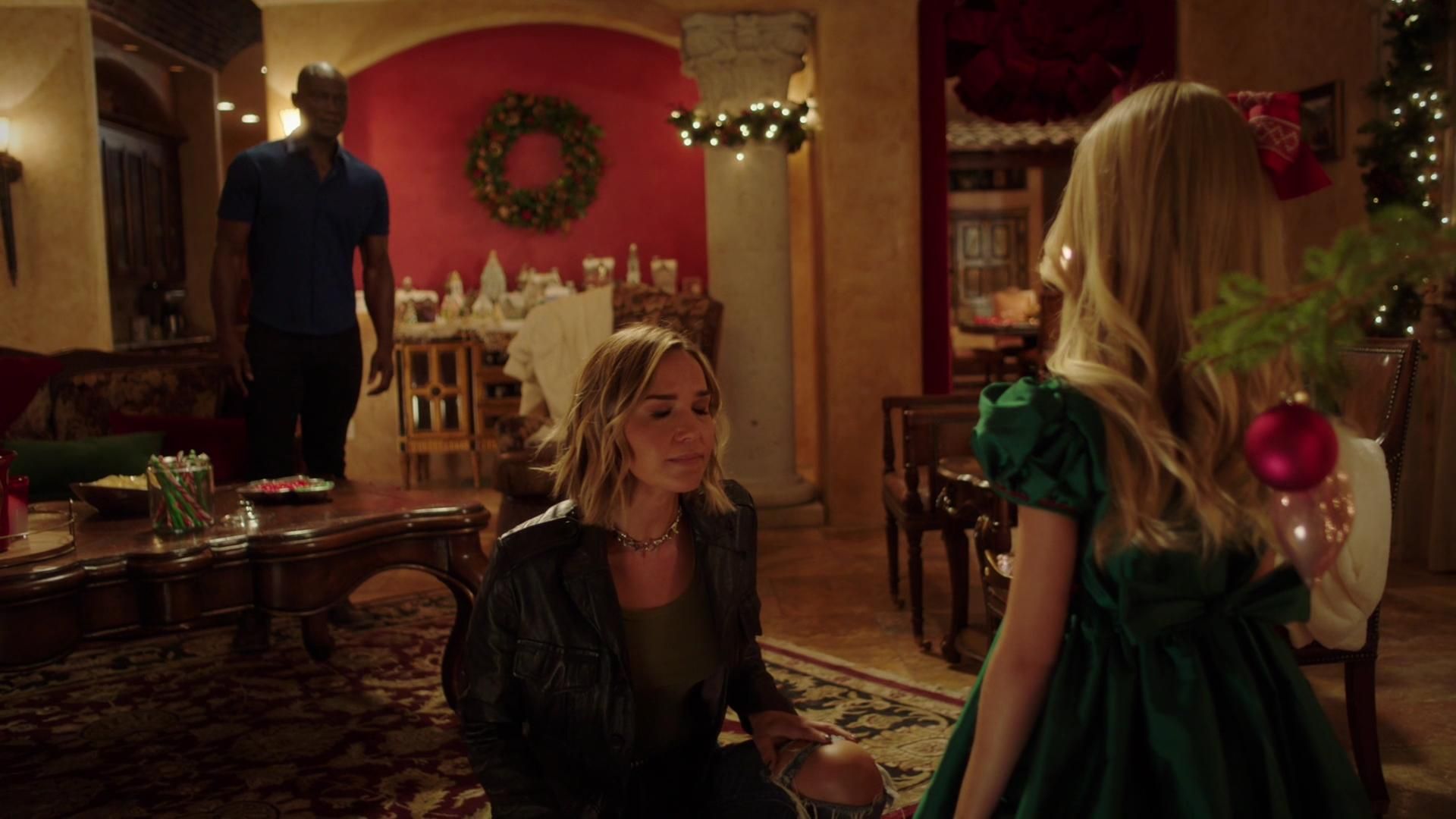 MidnightTexas-S02E05-260.jpg