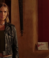 MidnightTexas-S02E05-308.jpg