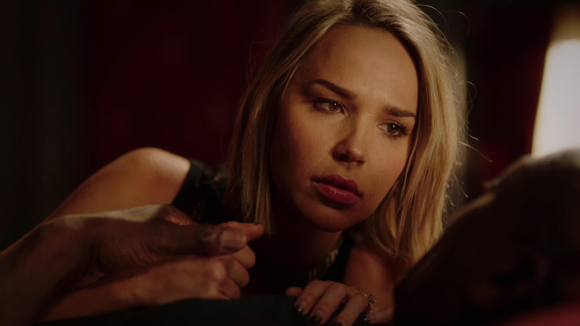 MidnightTexas-S02E06-063.jpg