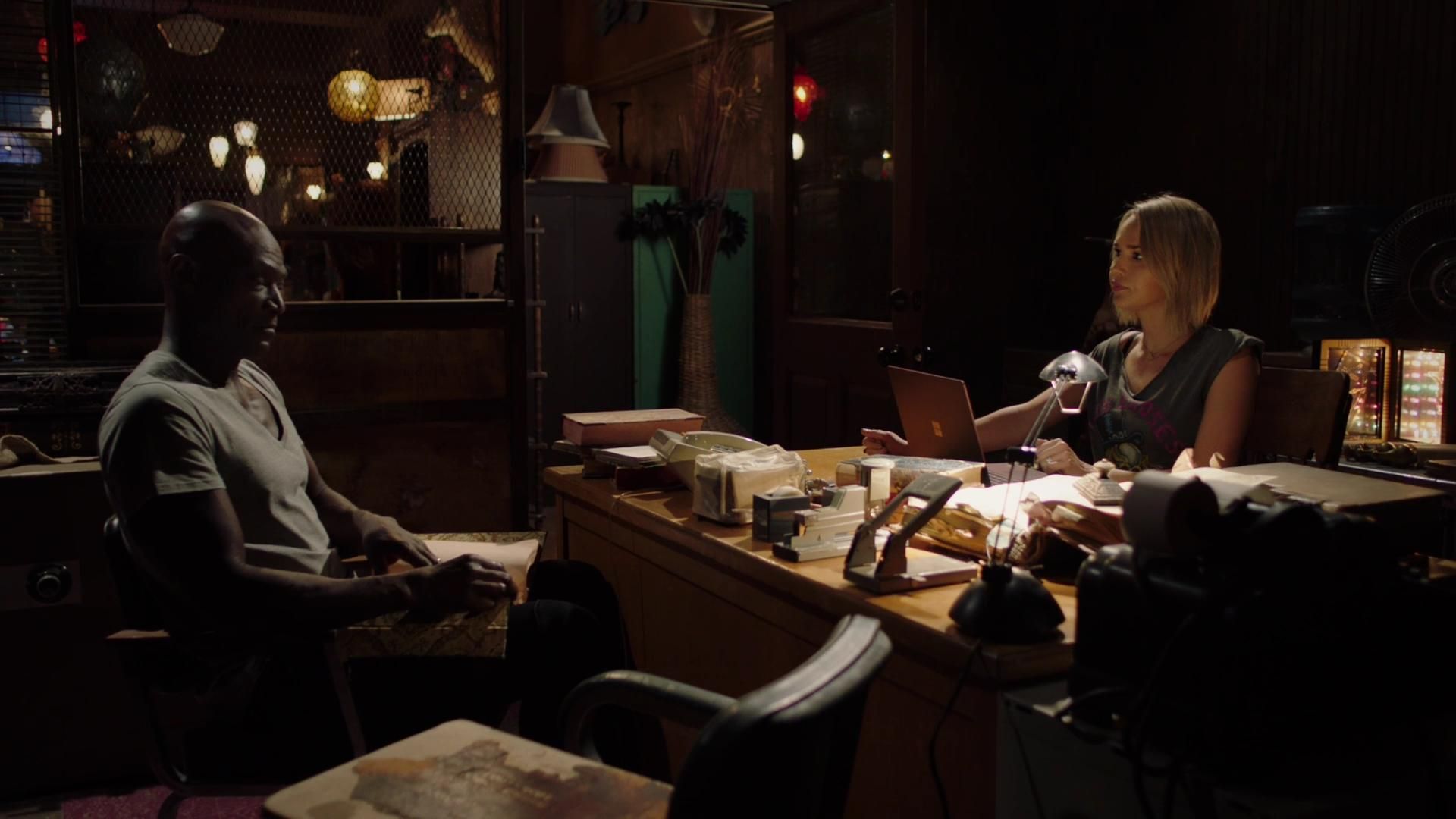 MidnightTexas-S02E07-114.jpg