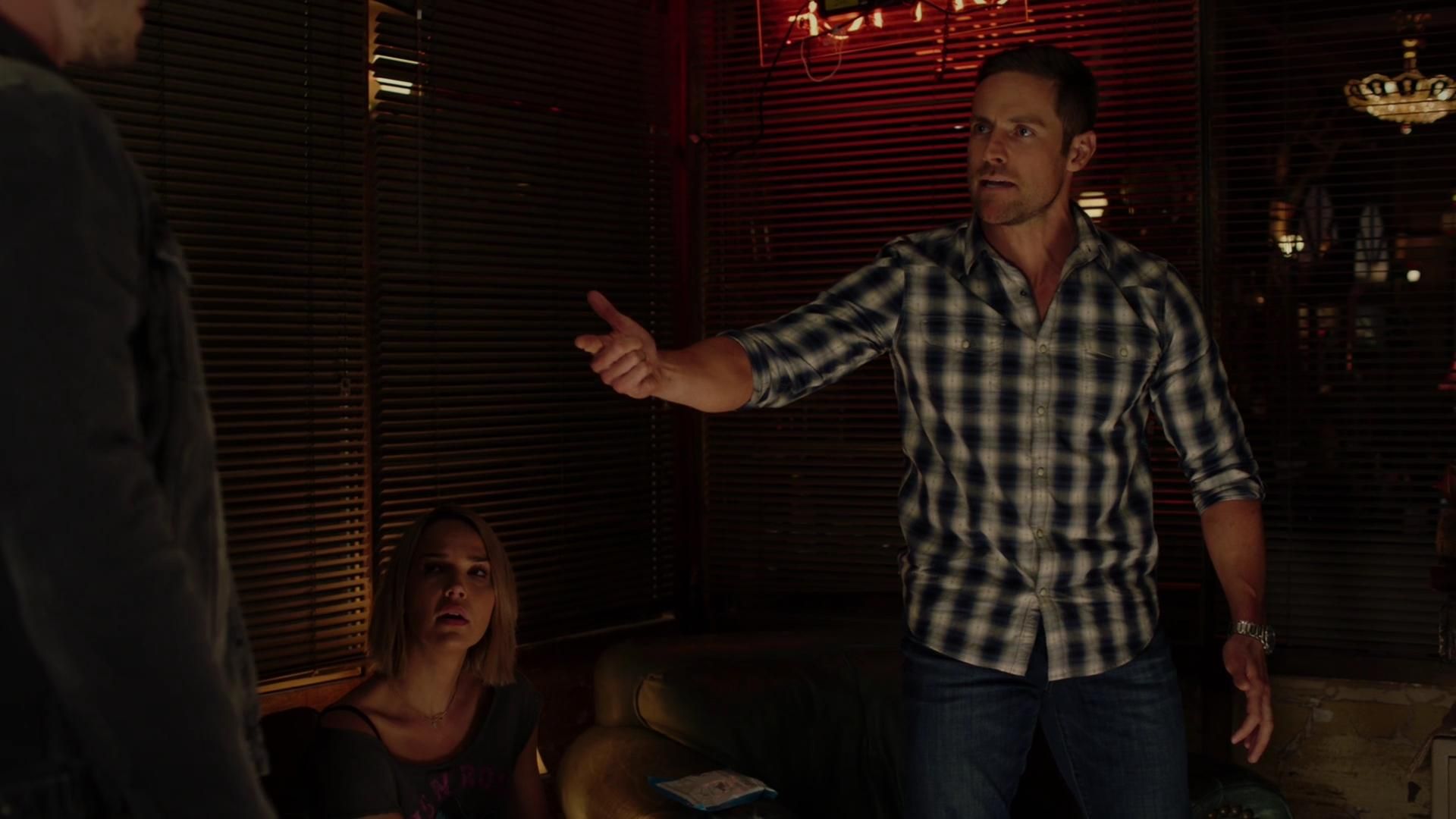 MidnightTexas-S02E07-164.jpg