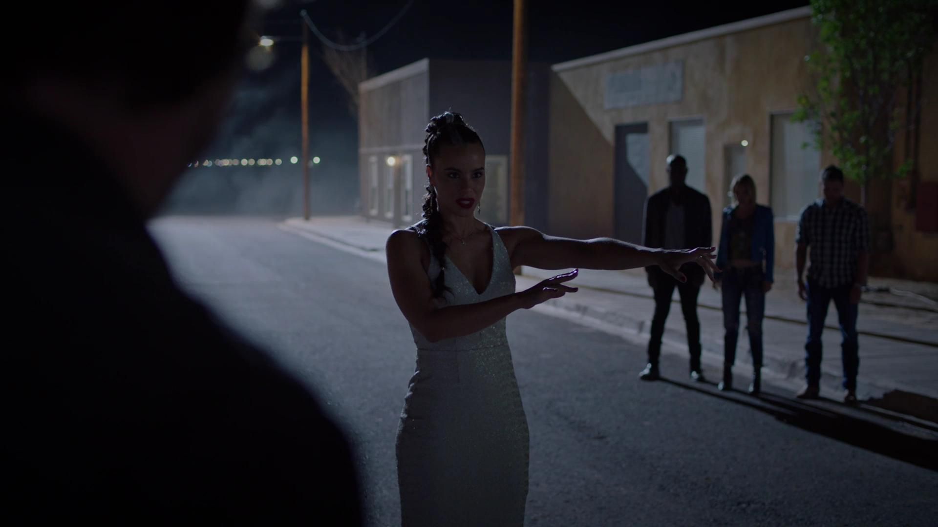 MidnightTexas-S02E08-011.jpg