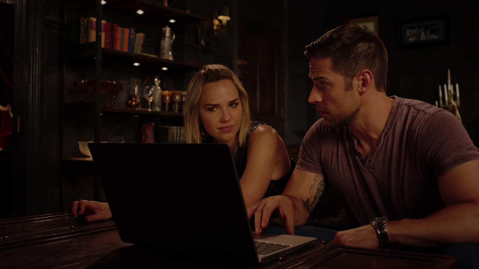 MidnightTexas-S02E08-057.jpg