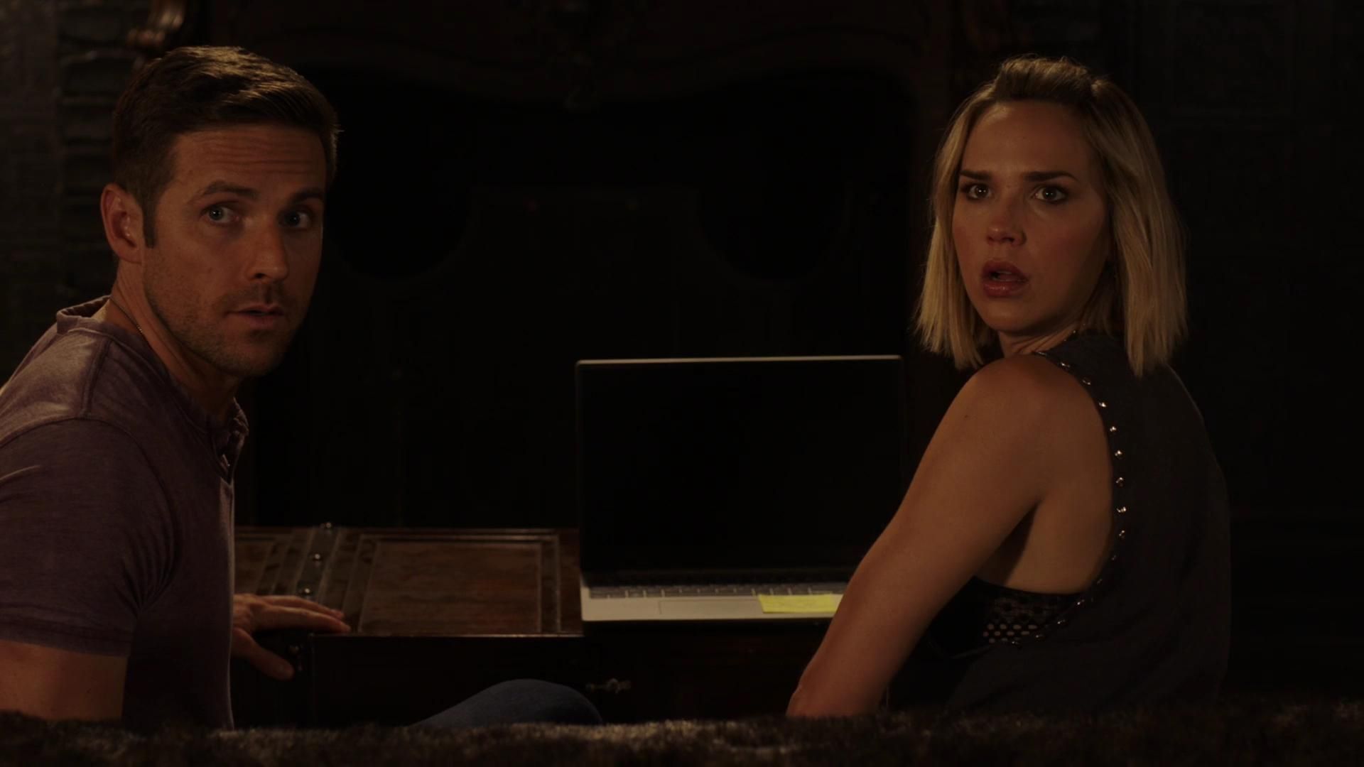 MidnightTexas-S02E08-065.jpg