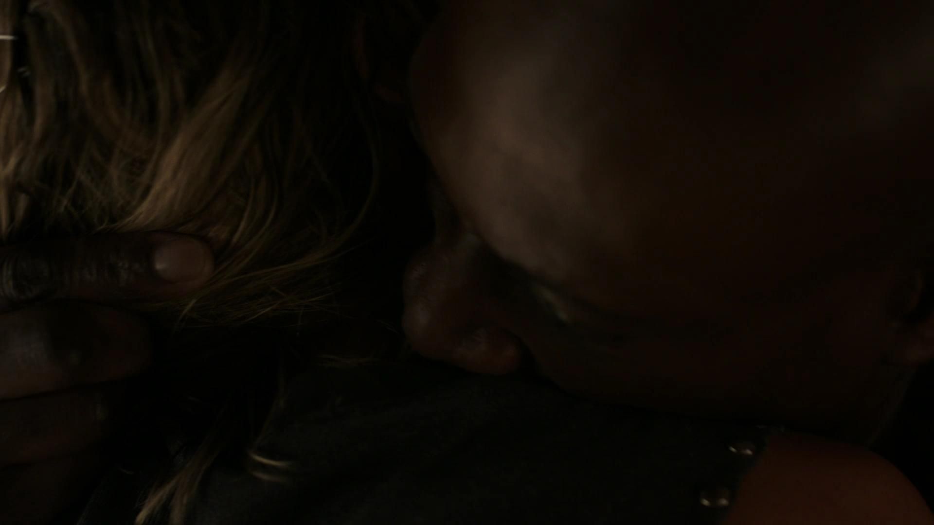 MidnightTexas-S02E09-218.jpg