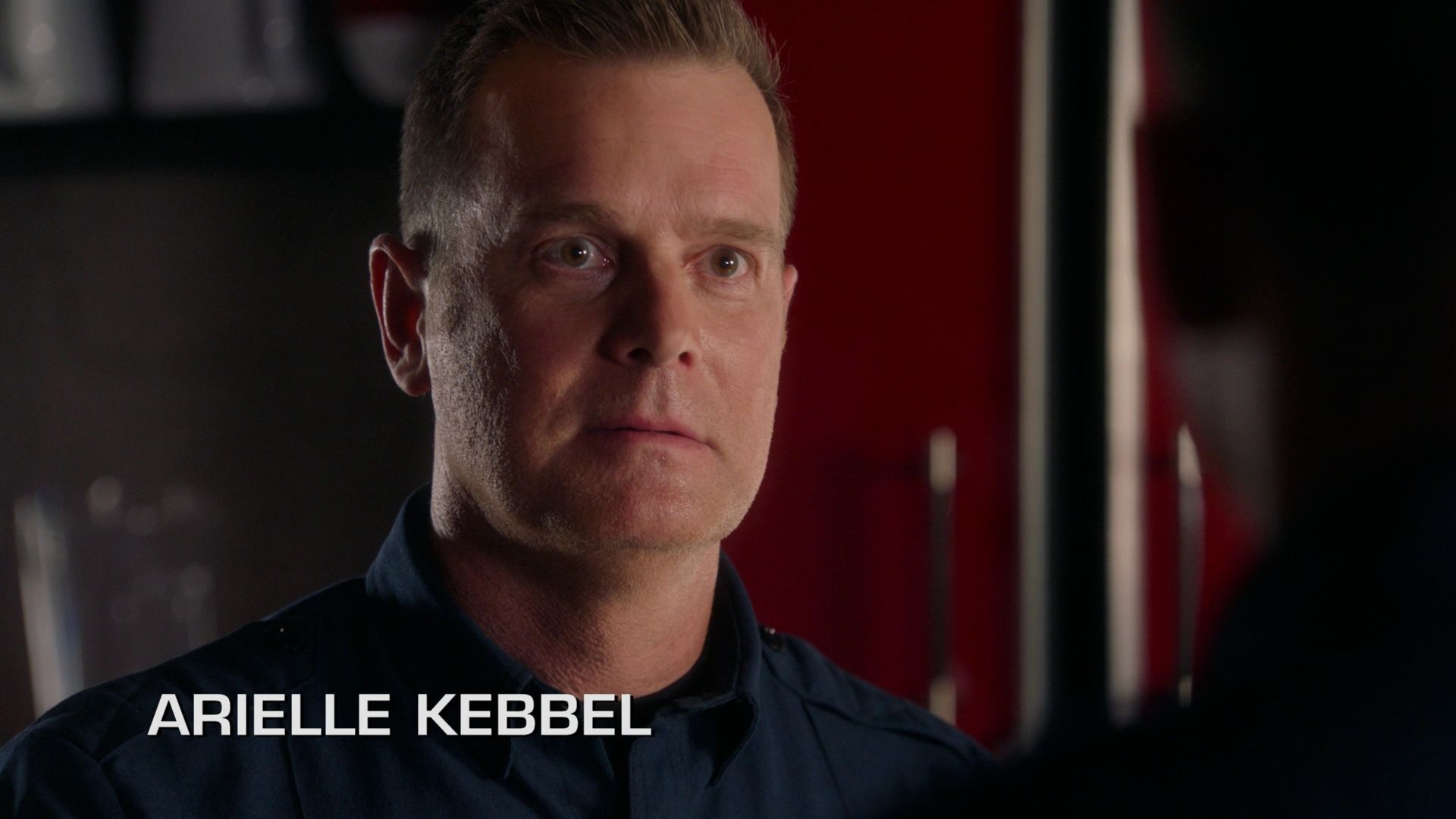 9-1-1-S05E18-038.jpg