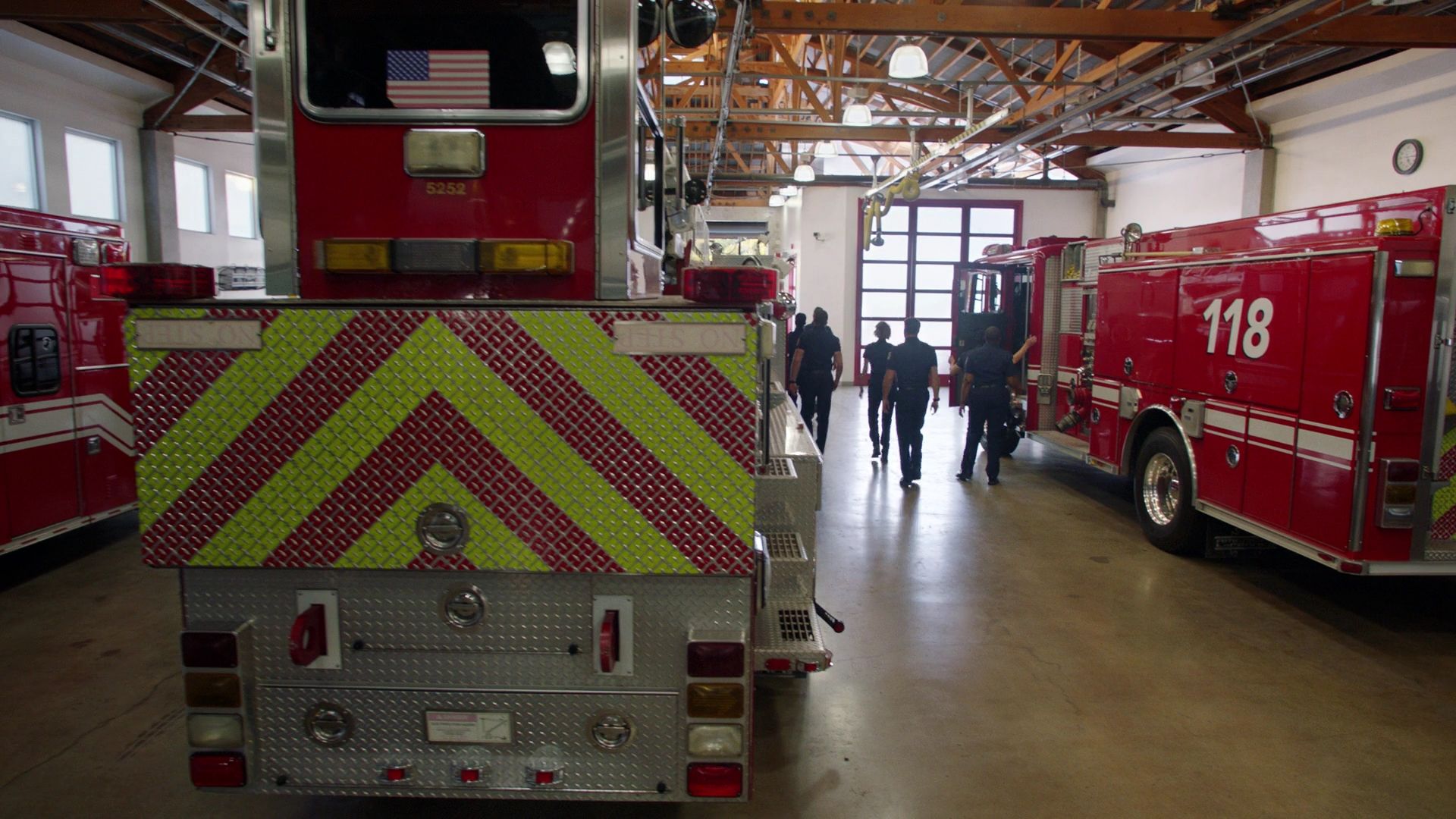 9-1-1-S05E18-067.jpg