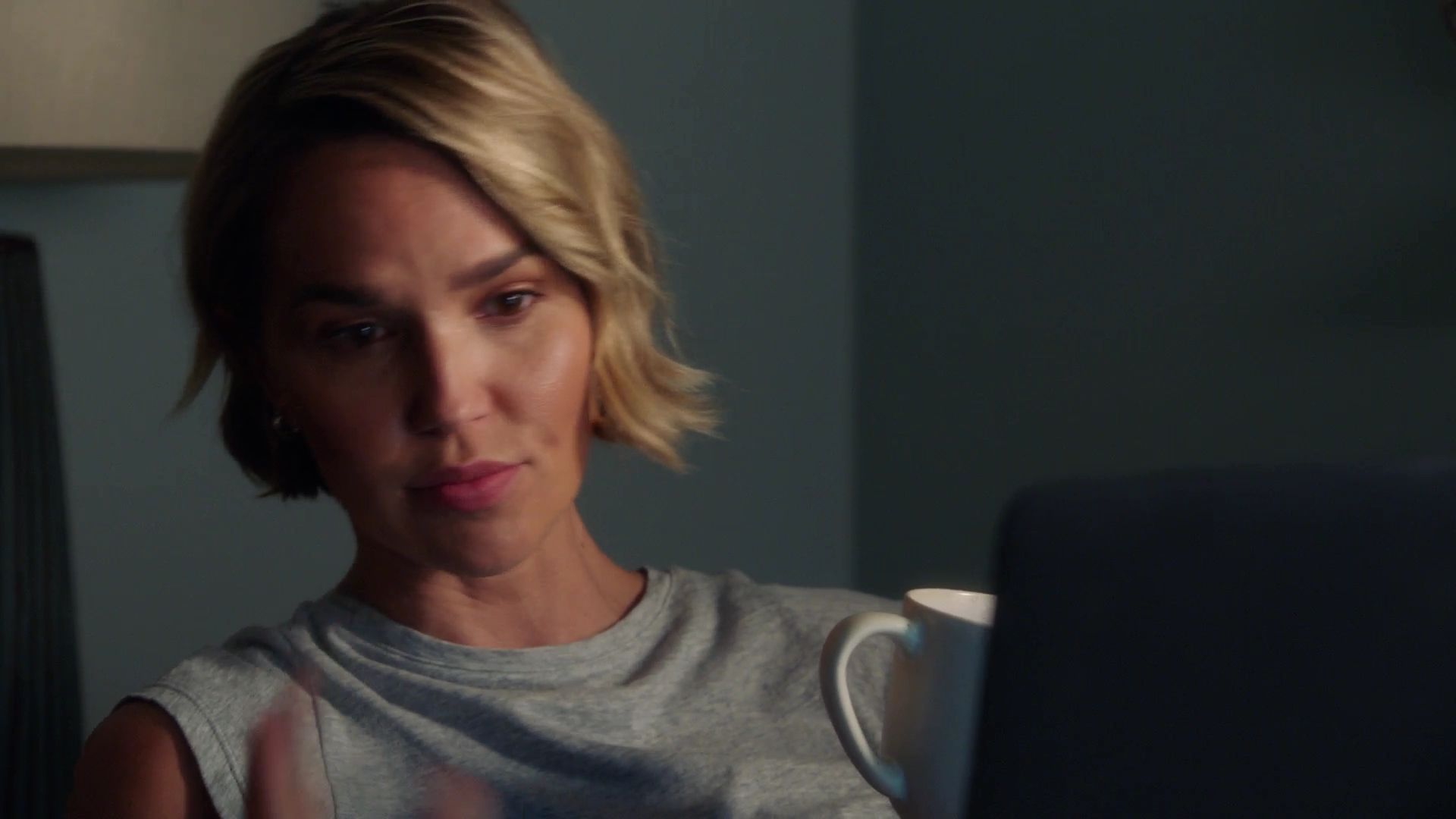 9-1-1-S06E01-008.jpg