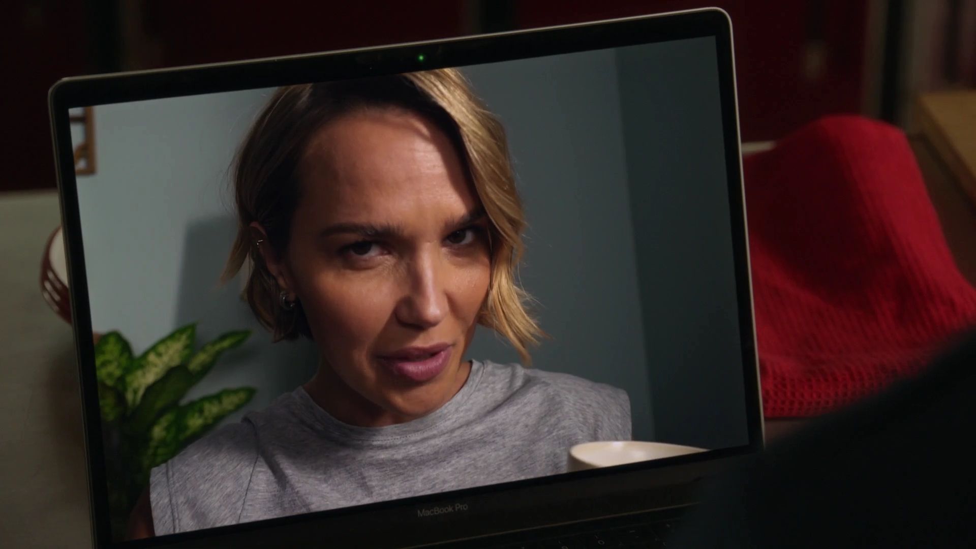9-1-1-S06E01-012.jpg