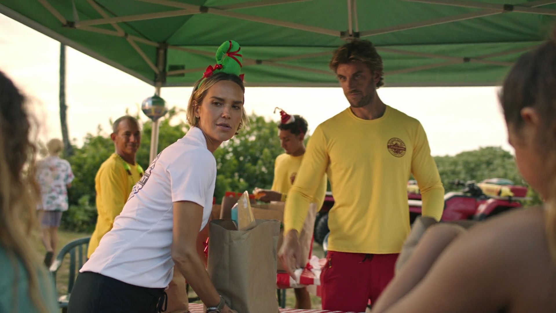 RescueHiSurfS01E09-083.jpg