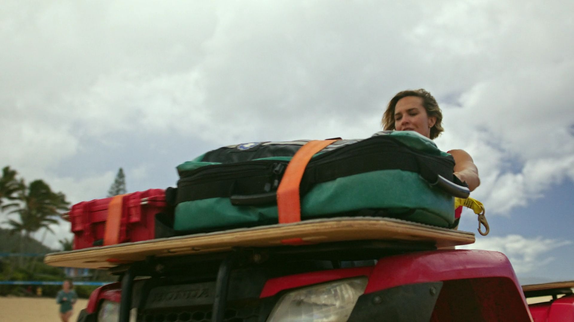 RescueHiSurfS01E10-461.jpg