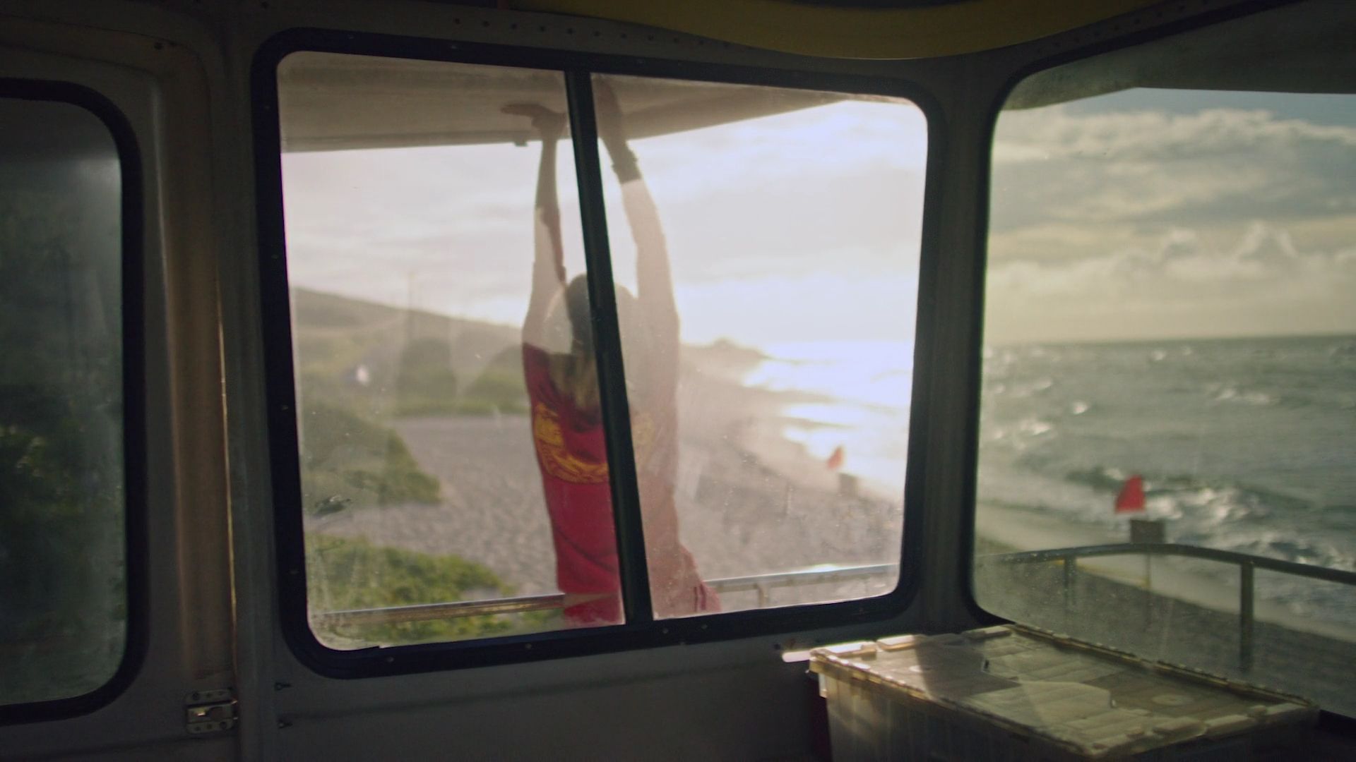 RescueHiSurfS01E12-230.jpg