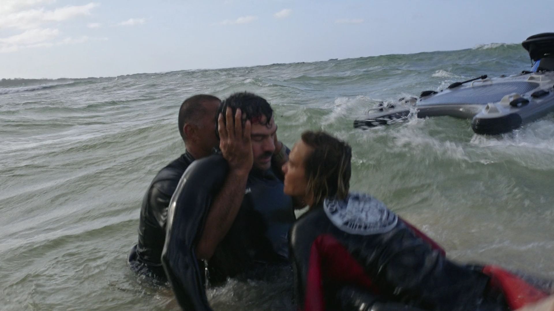 RescueHiSurfS01E13-282.jpg