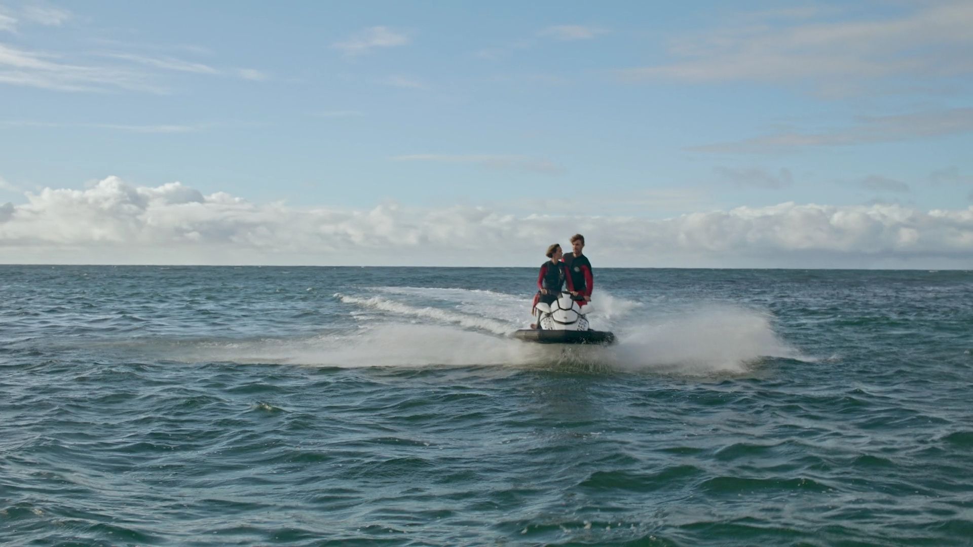 RescueHiSurfS01E15-085.jpg